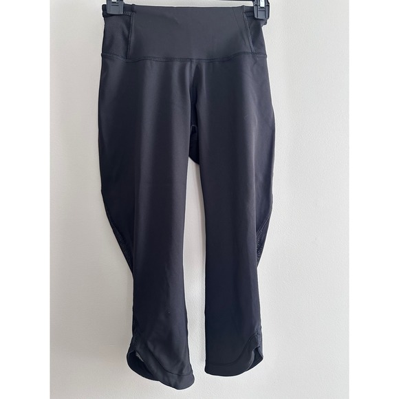 Lululemon Black Crop Leggings Mesh Panels High Rise Athletic‎ Yoga Pants - Picture 1 of 8
